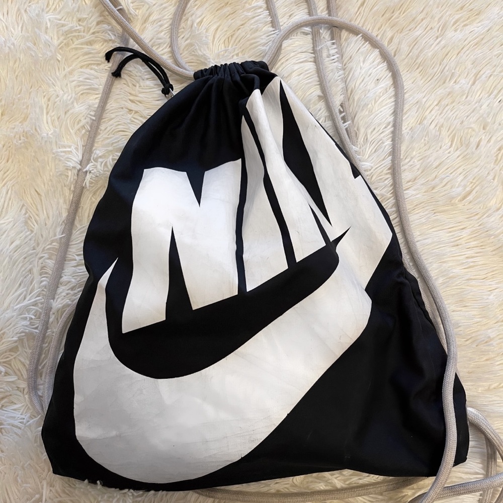 nike drawstring bag